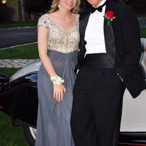 Grey Formal or Prom Dress 🥂